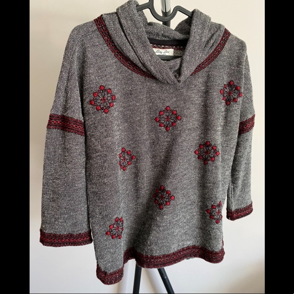 Lucky Lotus California Elbow Length Blouse